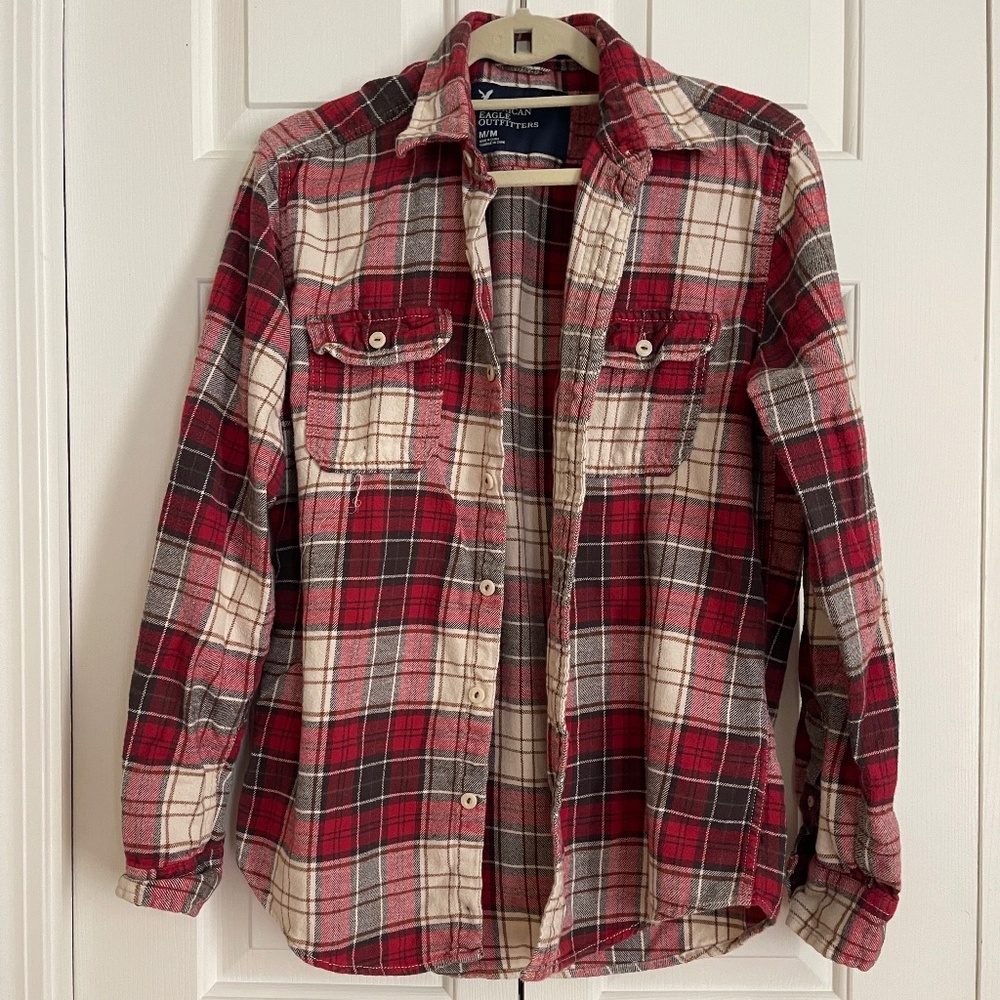 American Eagle Red Plaid Flanel Button Down Shirt